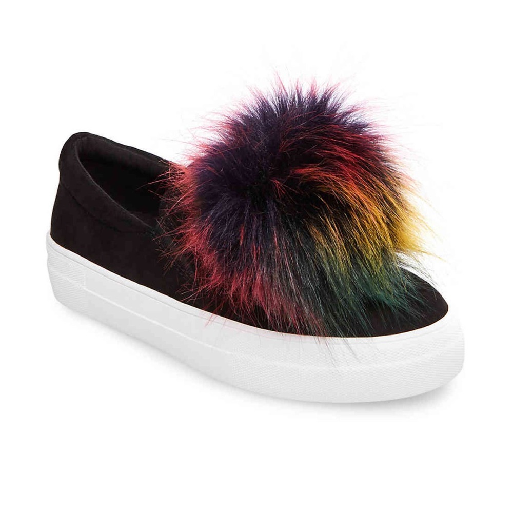 STEVE MADDEN | Black Pom Pom Platform Sneakers